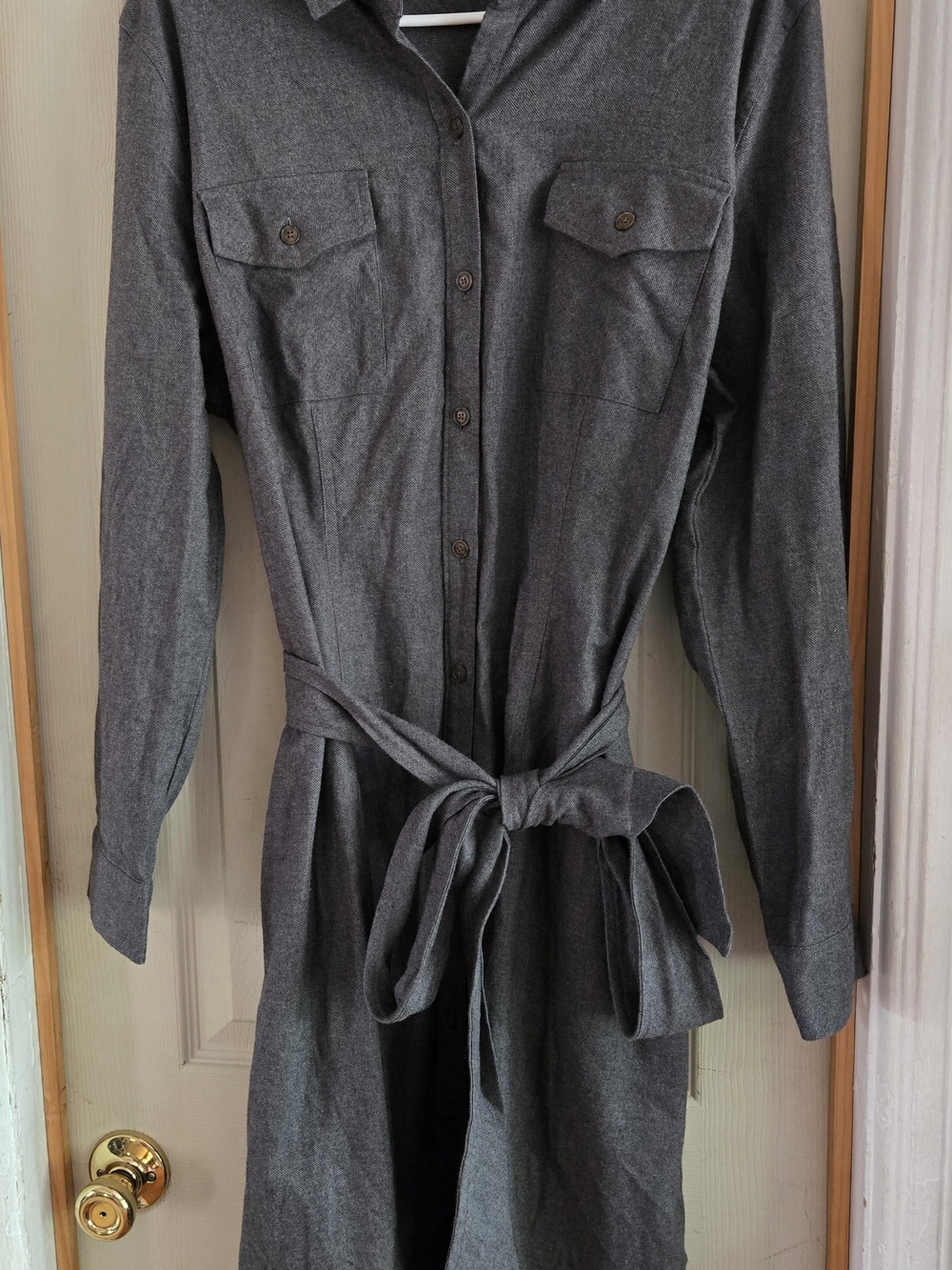 UNTUCKit Women's Gray Shirt Dress with Subtle Texture